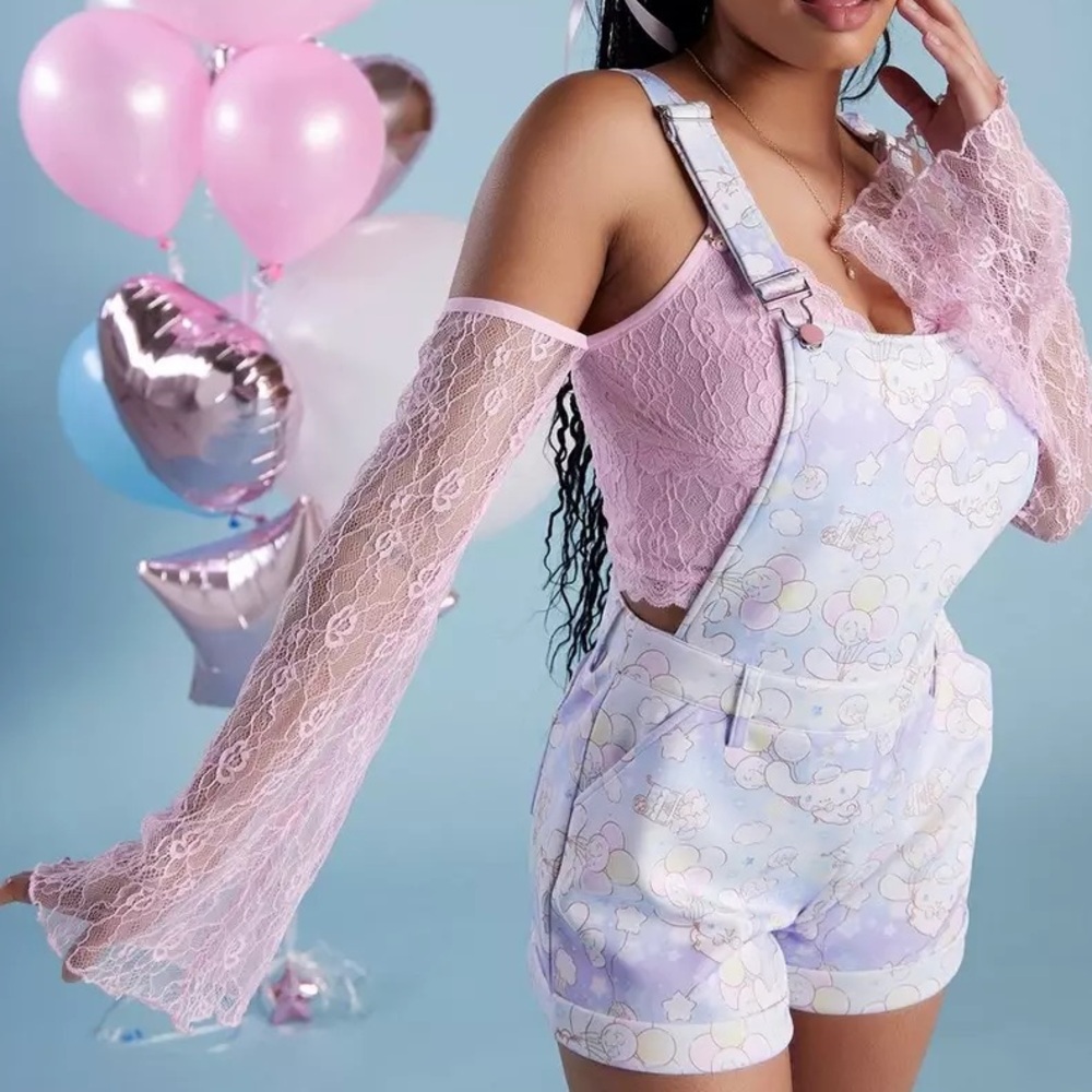 Cinnamoroll Balloons Shortalls Hot Topic Sanrio Hello Kitty My Melody Kuromi